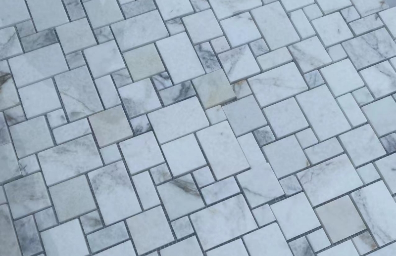 Calacatta Gold Marble Mini Versailles Mosaic Tile 4